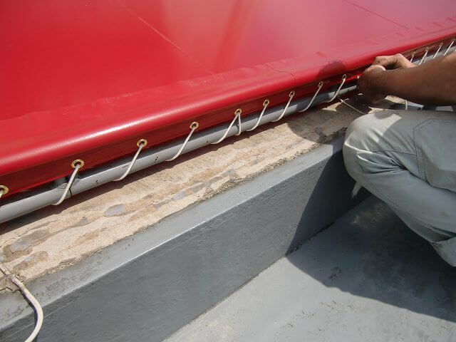 屋根テント破損していませんか？